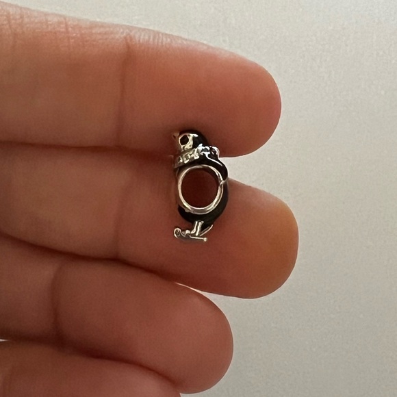 PANDORA Skiing Penguin Charm - Picture 8 of 8